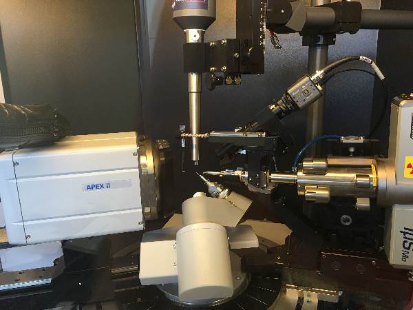 Bruker Apex-II Single Crystal X-ray Diffractometer
