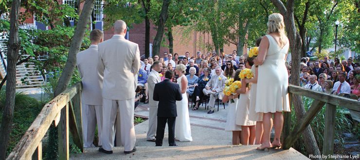 Image of wedding at Old Fort