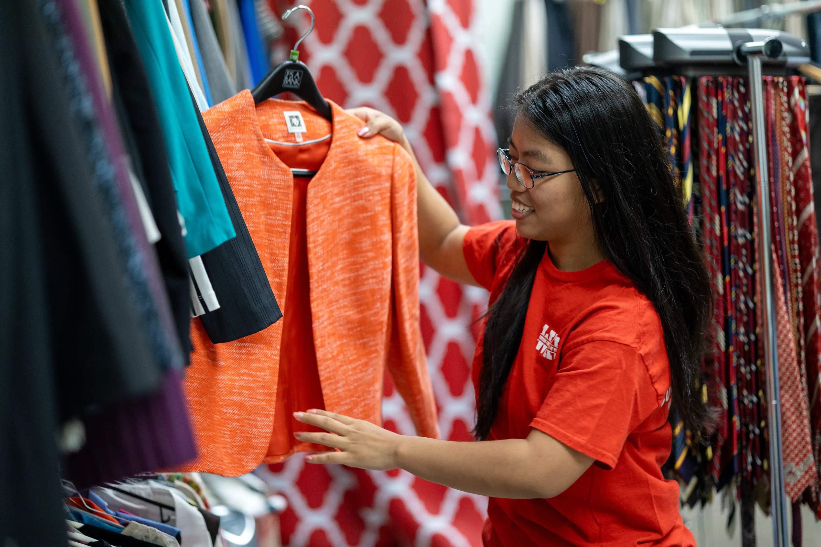 Gordon Ford College of Business Professional Clothes Closet Western