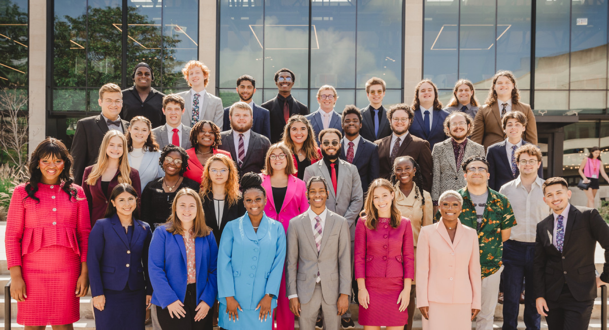 2023-24 WKU Forensic Team in front of the WKU Commons (formerly Margie Helm Library)
