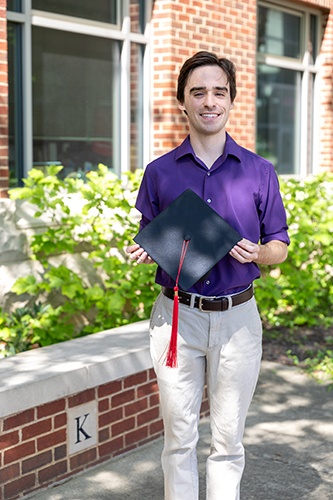 Graduate student in Biology receives Minton Award