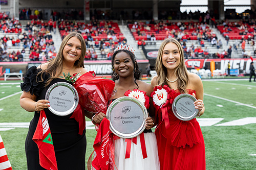 Rayna Taylor crowned WKU's 2025 Homecoming queen