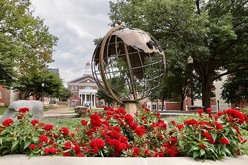 WKU receives the 2026 Senator Paul Simon Spotlight Award for campus internationalization