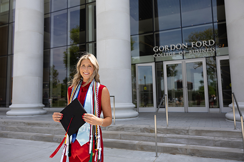 Ogden Foundation Scholar builds community through leadership and service