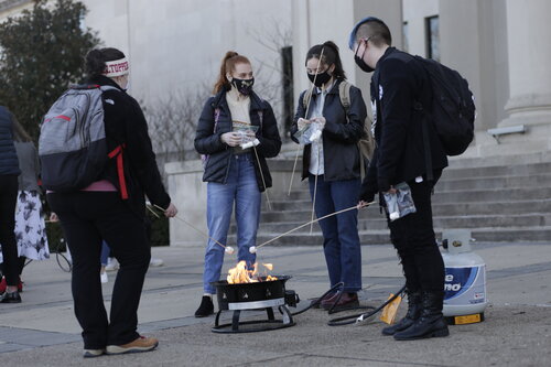 English Majors Welcomed Back with Roasted Marshmallows