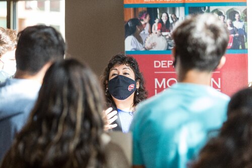 PCAL, CEBS, and Department of Modern Languages Host Hispanic VIP Day for Area Hispanic High School Students