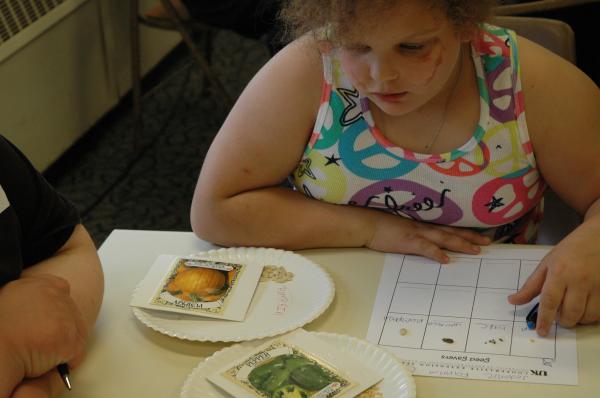 Child identifies seeds