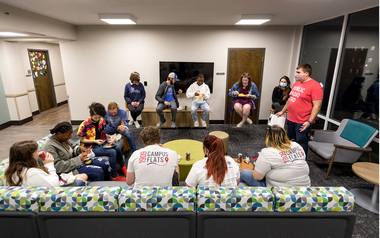 During the Let’s Taco Bout College event, a panel of upperclassmen in the School of Media shared their advice and experiences to help LLC students navigate their freshman year.