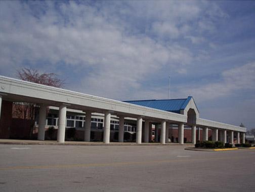 Warren East High School opened in 1969 with the consolidation of Richardsville, Bristow and North Warren High Schools. Warren East still serves all students living north of the Barren River in Warren County.
