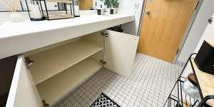 Zacharias Hall bathroom