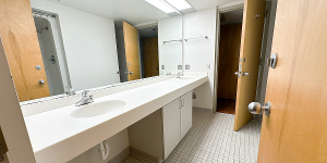 Zacharias Hall bathroom