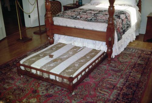 Trundle Bed, Hobson House, Bowling Green, KY (Ho15b)