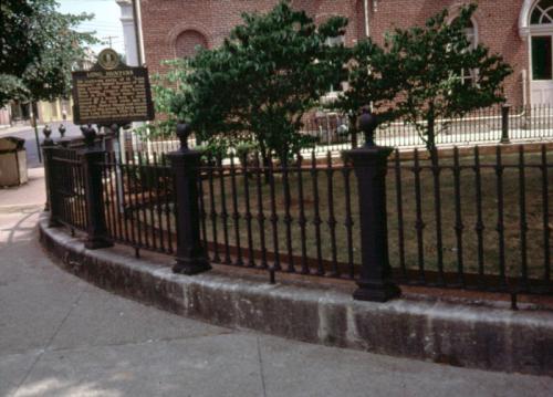 Iron Fence, Courthouse, Bowling Green, KY (Fe43)