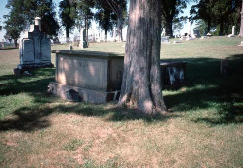 Four Piece Base Box, Westwood Cemetery, Shawneetown, IL (MS287)