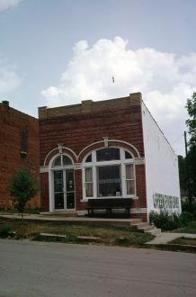 Green River Bank Rochester, KY (Ba7)