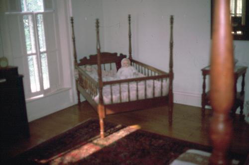 Baby Bed, Hobson House, Bowling Green, KY (Ho15e)
