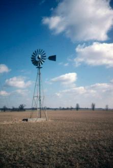 Windmill Smiths Grove, KY (Po22w)