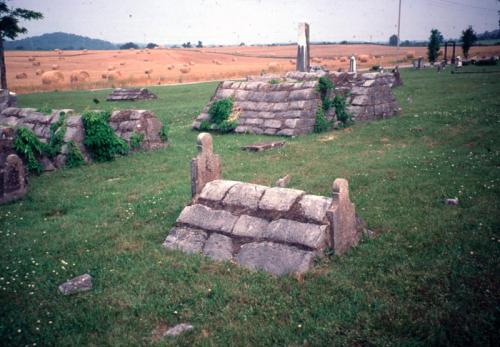 Box with Comb Top, New Hope Cemetery, Cornersville, TN (MS311)