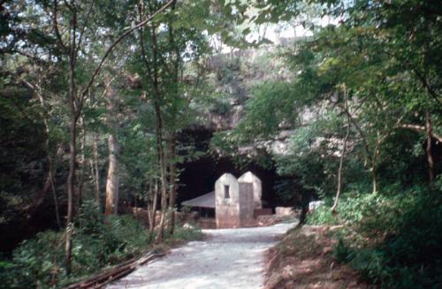 Lost River Cave Bowling Green, KY (Wa25)