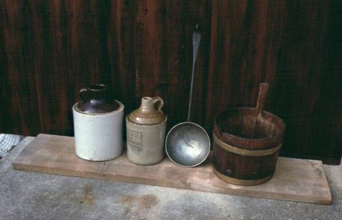 Jugs and Wood Bucket Bowling Green, KY (Ho12)