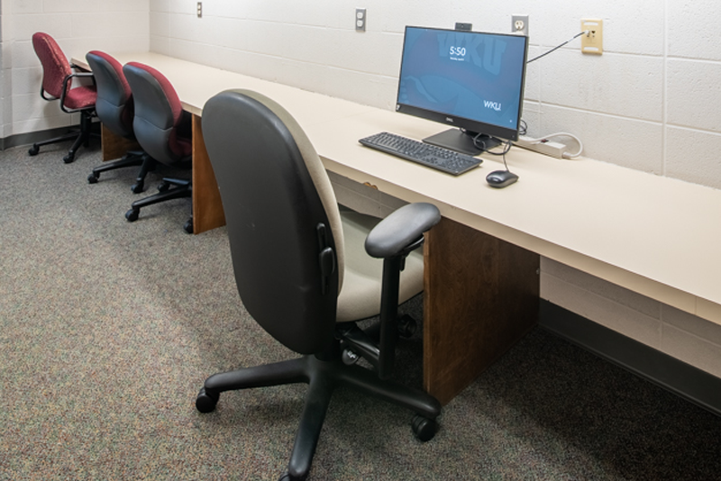 Raymond Cravens Library Private Zoom Room