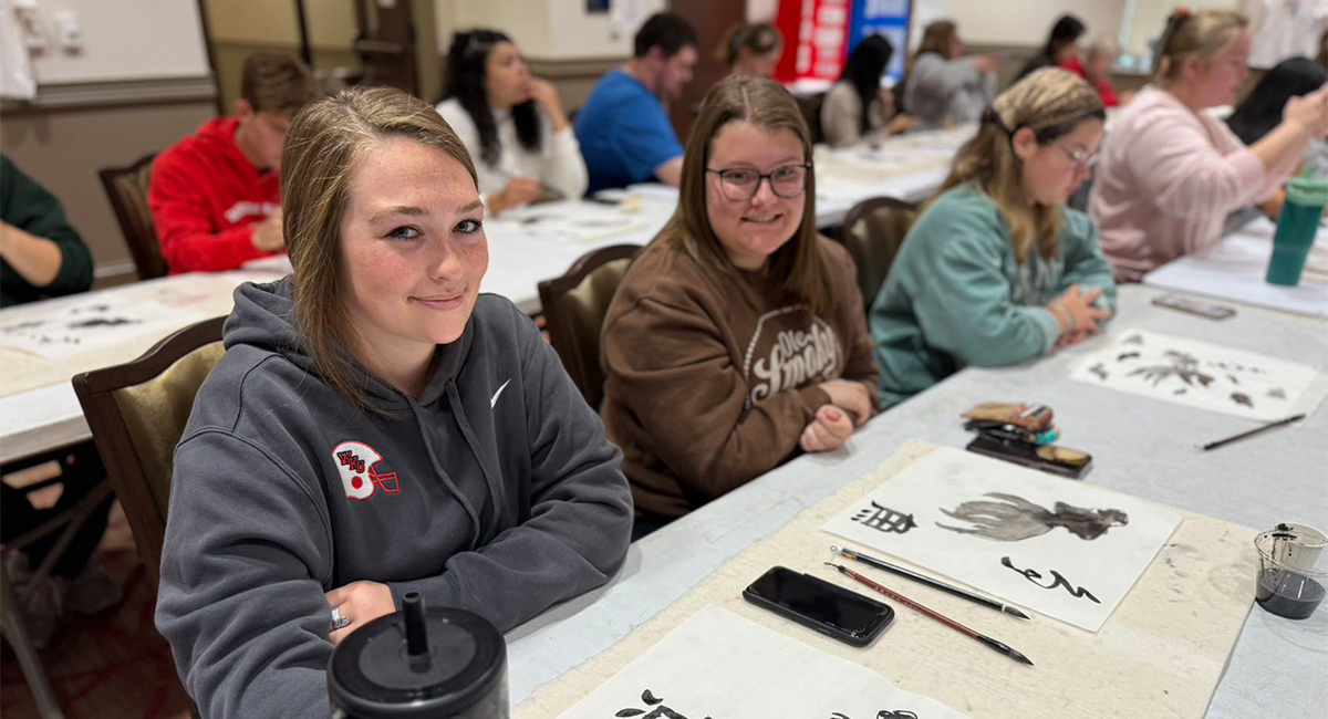 Chinese majors in a workshop