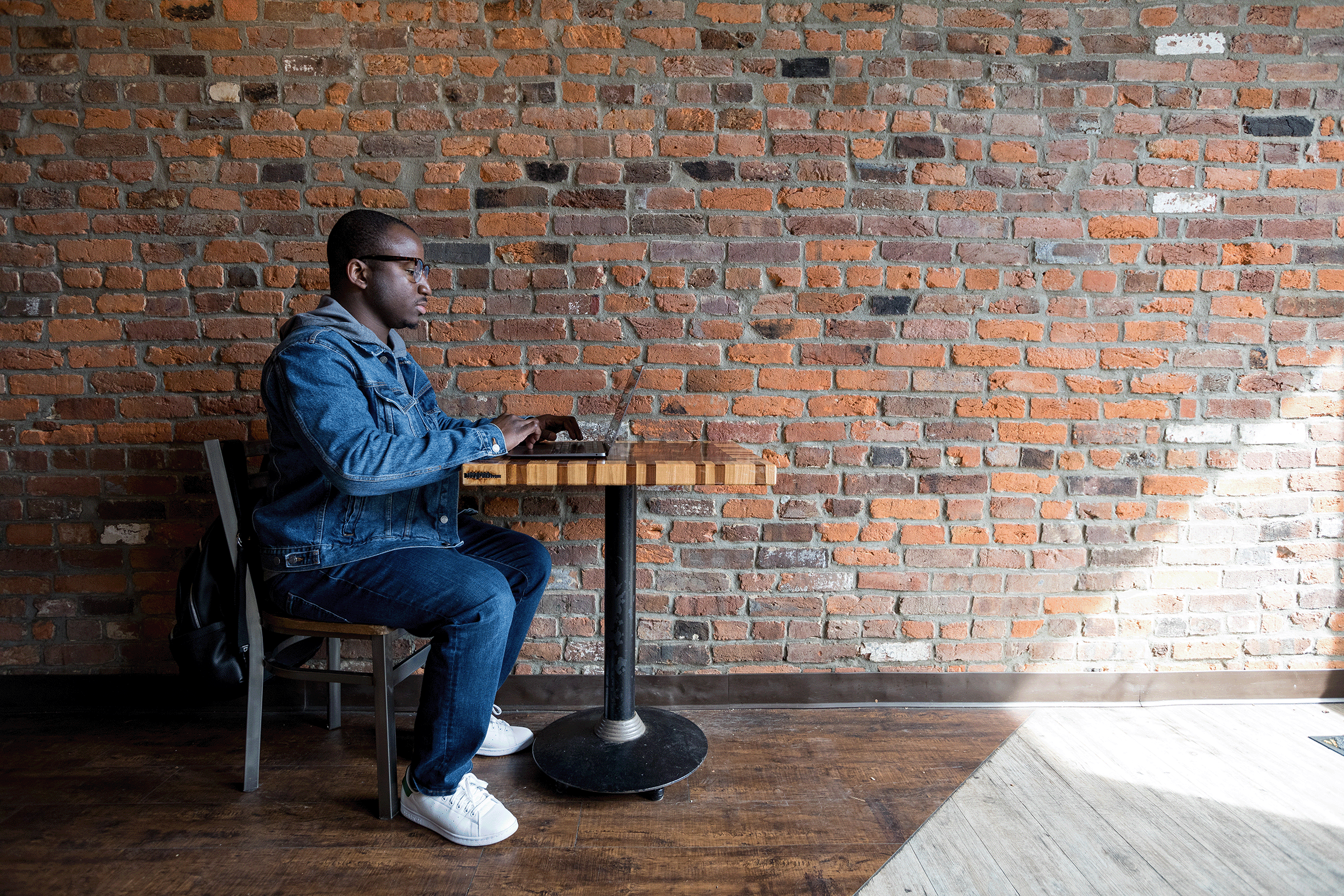 WKU student works on laptop